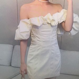 year 🐠and there is original dust bag